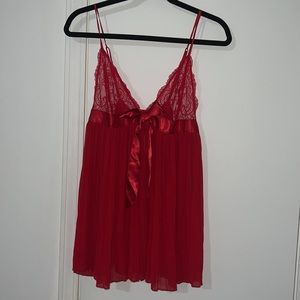 VICTORIA’ S SECRET Red loungerie NWT